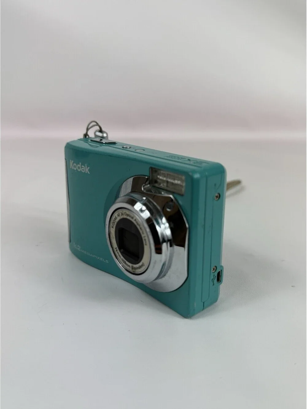 Kodak EasyShare C140 8.2MP Digital Camera - Teal Blue Aqua For Parts